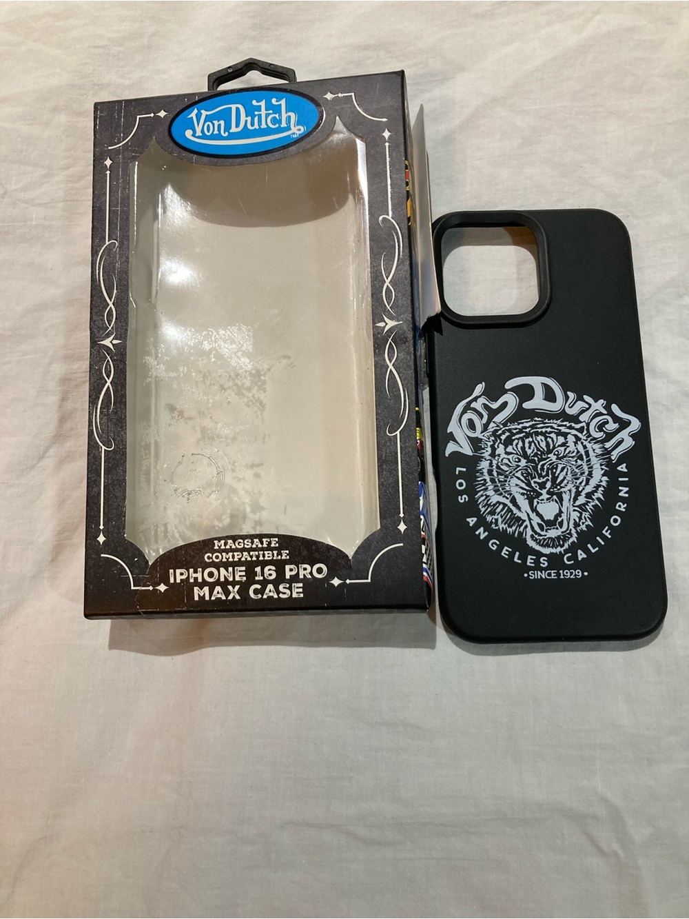 Von Dutch IPhone 16 pro max phone case, NIB!